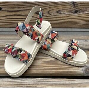 NEW Masseys Jemma Women's Sandal Sz 12Wide Geometric Pattern Hook & Loop Closure